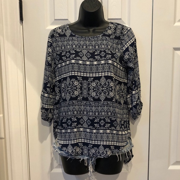 PINK REPUBLIC Printed Blouse - Picture 5 of 5